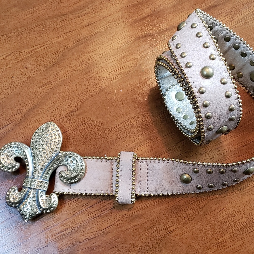 Kathy Van Zeeland Fleur De Lis Belt Size Large